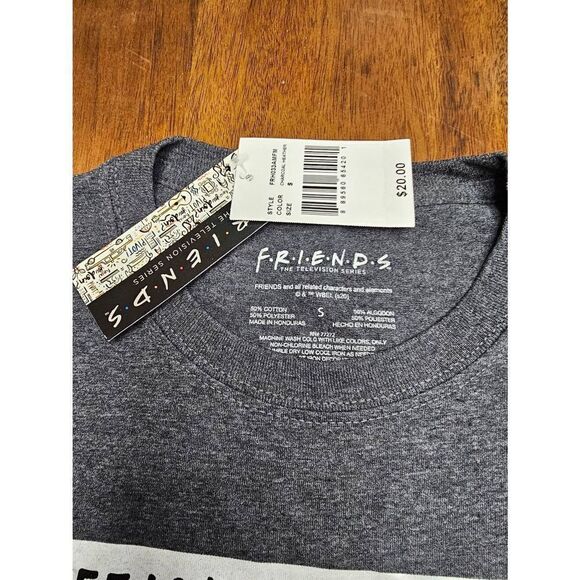 Friends Life Is Better T-Shirt Size Small Unisex Gray NWOT - Picture 5 of 7